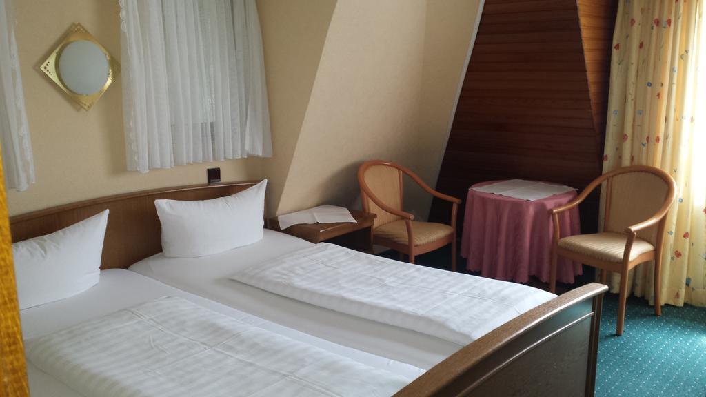 Gartenhotelカンプ・ボルンホーフェン 部屋 写真